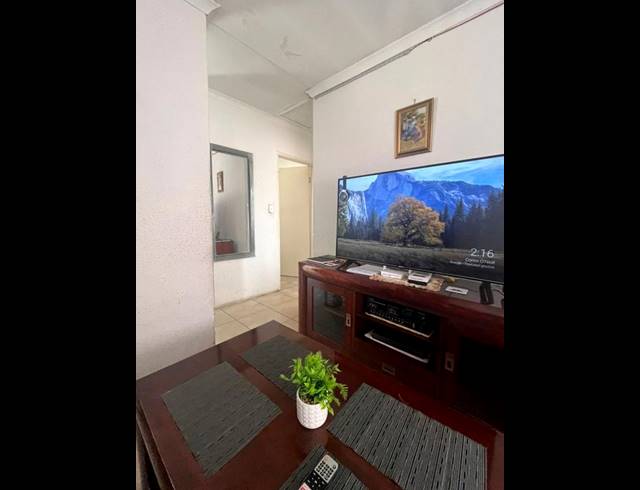 2 BEDROOM HOUSE FOR SALE IN BLOUBOSRAND